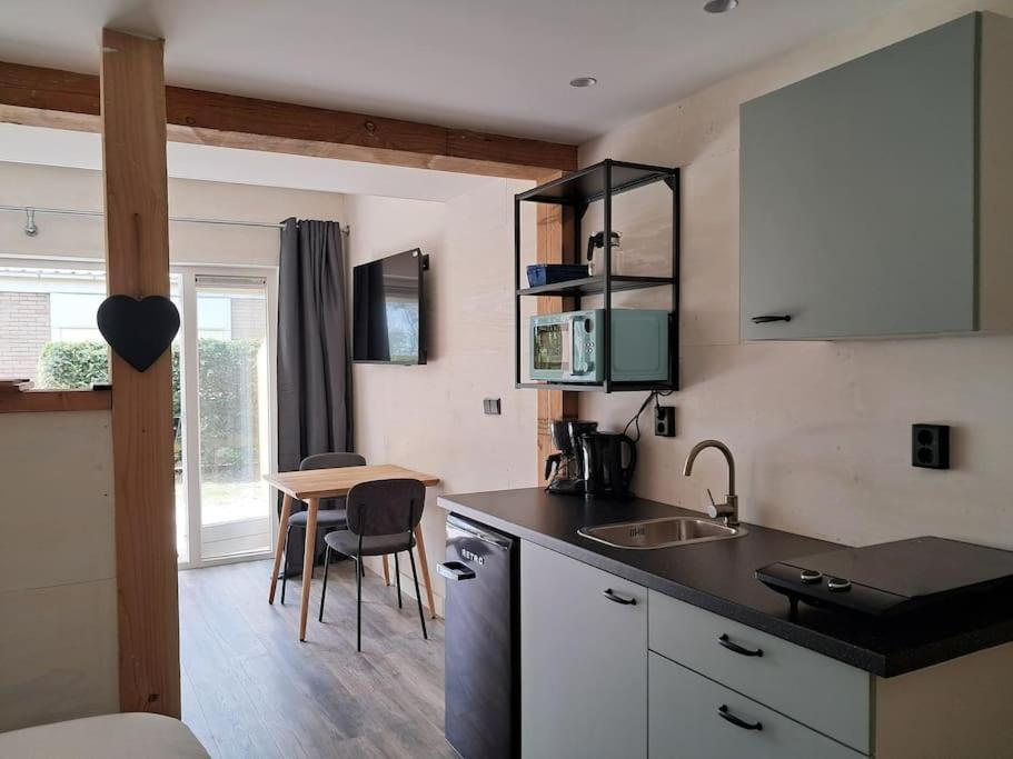Strandhuisje Eva, Dicht Bij Zee 칼란트소그 외부 사진