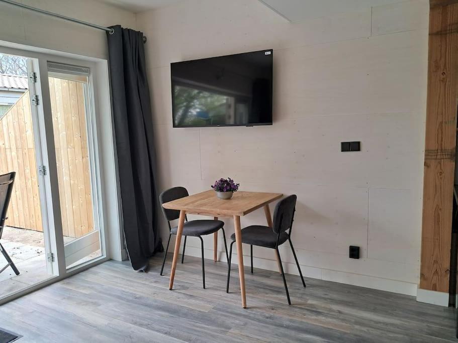 Strandhuisje Eva, Dicht Bij Zee 칼란트소그 외부 사진